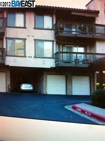 22820 PARKHILL CT #17, Hayward, CA 94541