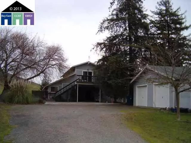 40 Meadow Lake Dr, Danville, CA 94506