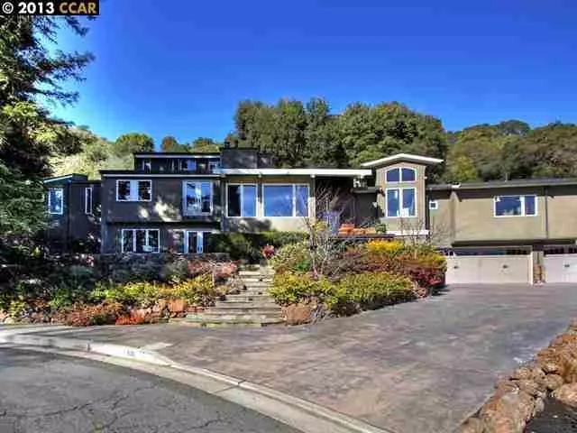 Orinda, CA 94563,68 SINGINGWOOD LN