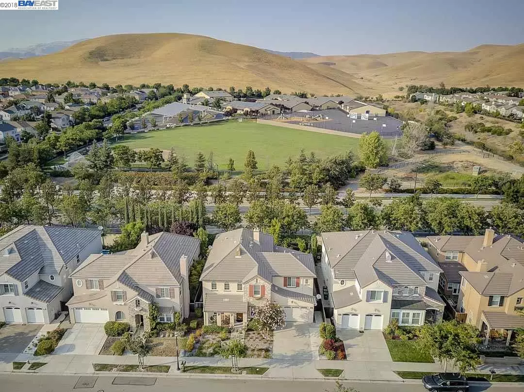 San Ramon, CA 94582,3033 Tamburlane Dr