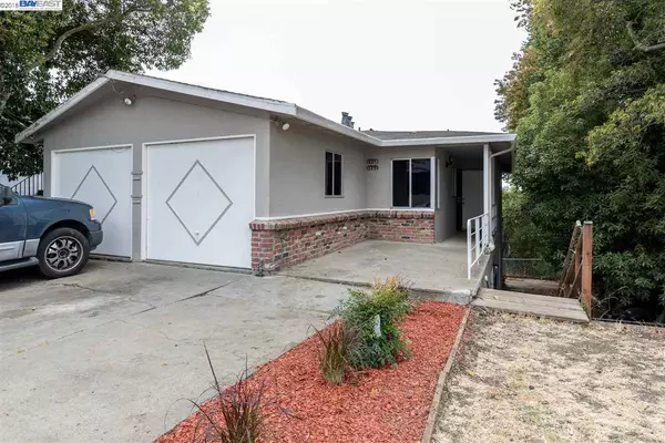 1358 Highland Blvd, Hayward, CA 94542