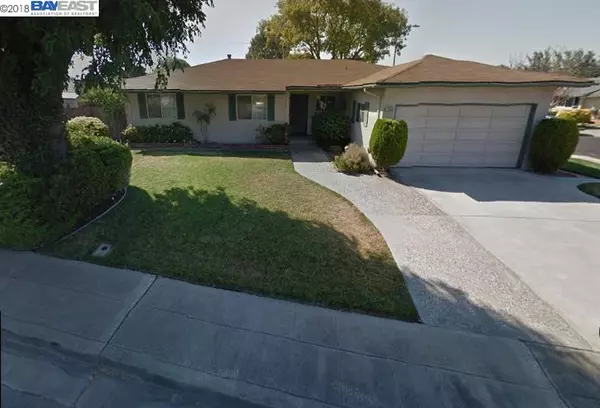 7669 Cardigan Ct, Dublin, CA 94568