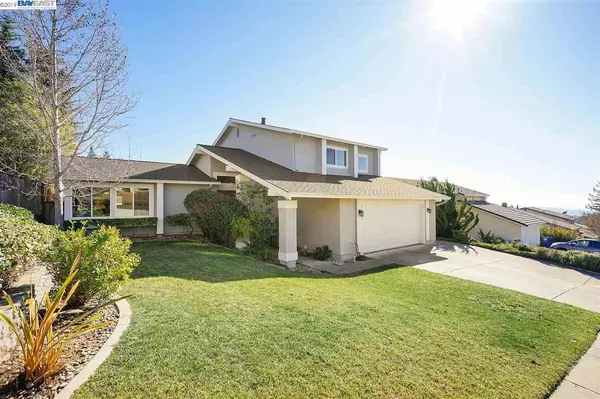 6043 Skyfarm Drive, Castro Valley, CA 94552