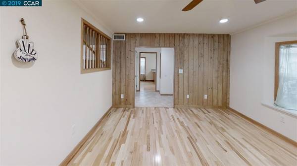 1354 Pine St, Pittsburg, CA 94565