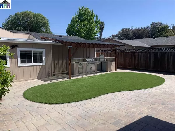 6823 Normandy Dr,  Newark,  CA 94560