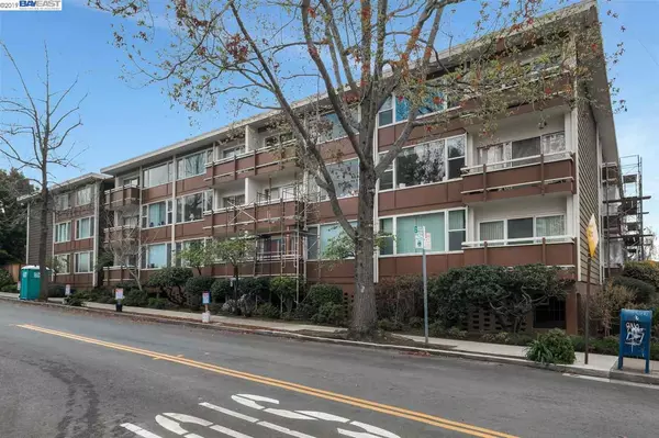 2601 College Ave #309, Berkeley, CA 94704