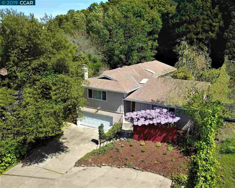 3 Lucille Way, Orinda, CA 94563