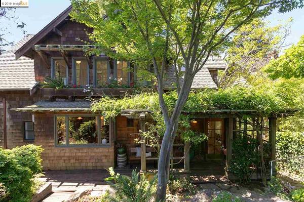 166 Hillcrest Rd, Berkeley, CA 94705