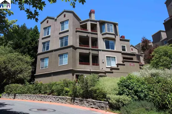 200 Caldecott Ln #204, Oakland, CA 94618