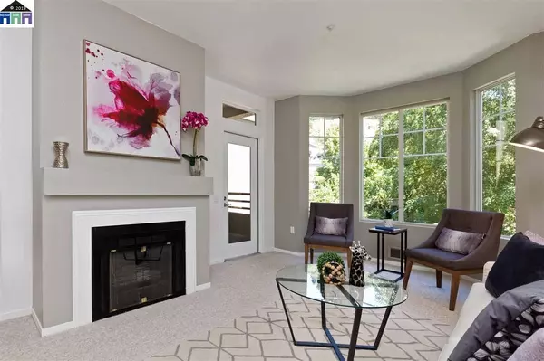 320 Caldecott #132, Oakland, CA 94618