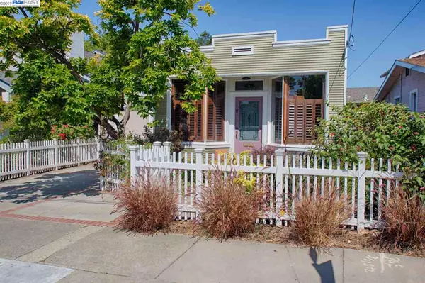 3933 Maple Ave, Oakland, CA 94602