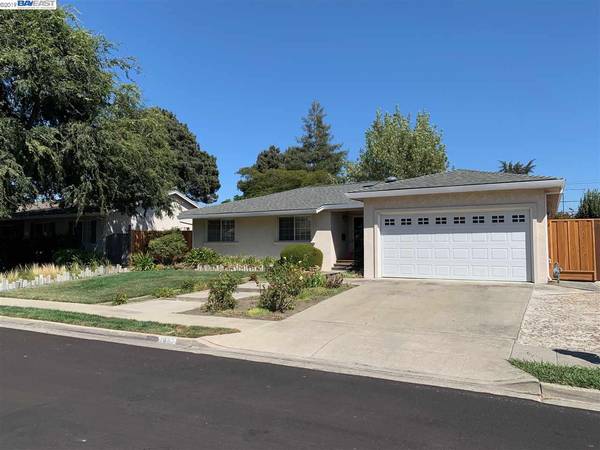 7837 Cranford Ln, Dublin, CA 94568