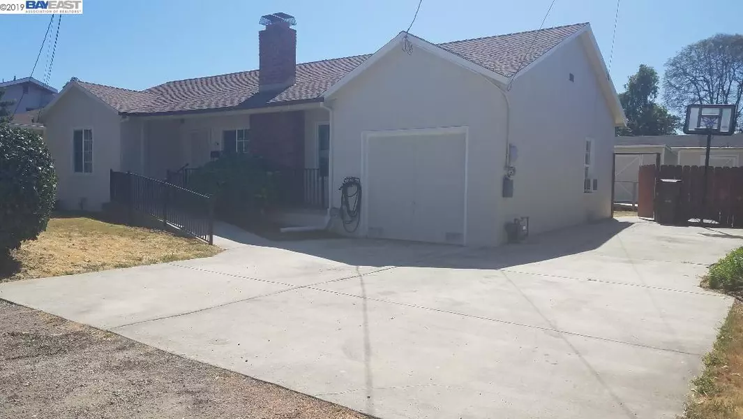 656 Bartlett Ave, Hayward, CA 94541