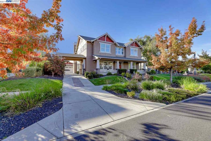 2353 Treadwell St, Livermore, CA 94550