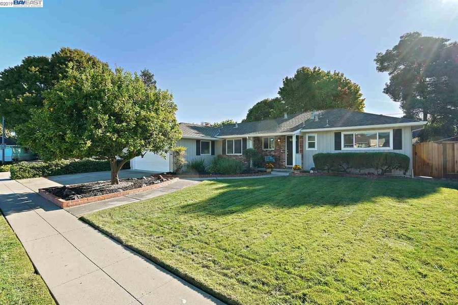 5350 Sayre Avenue, Fremont, CA 94536