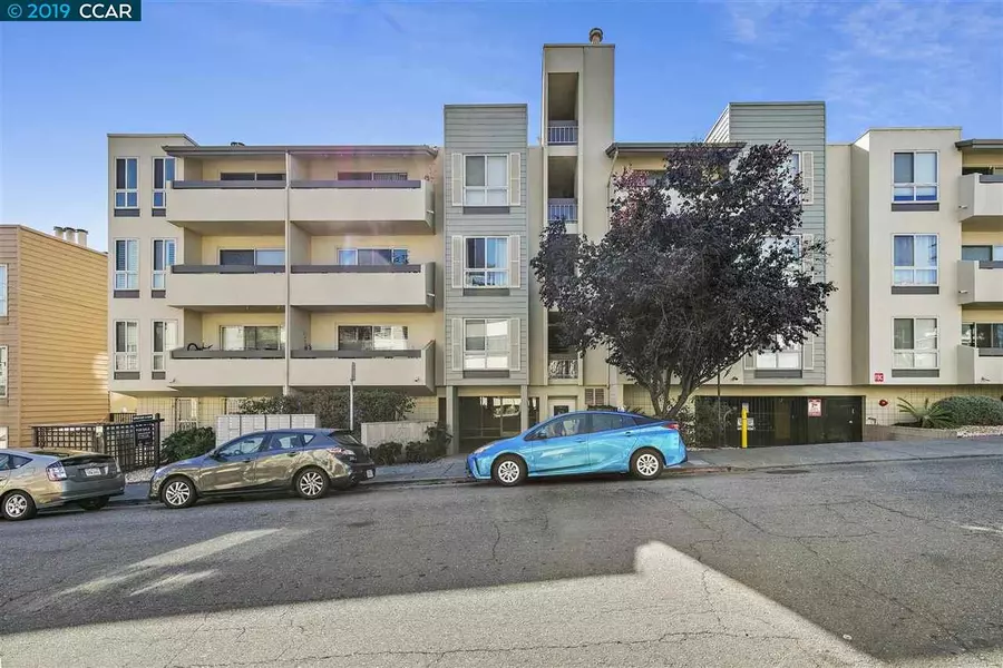 77 Fairmount Ave #304, Oakland, CA 94611