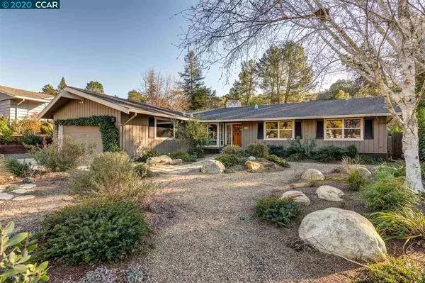 1128 Sanders Dr, Moraga, CA 94556