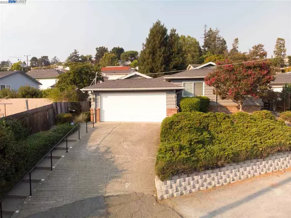 3440 Seven Hills Rd, Castro Valley, CA 94546