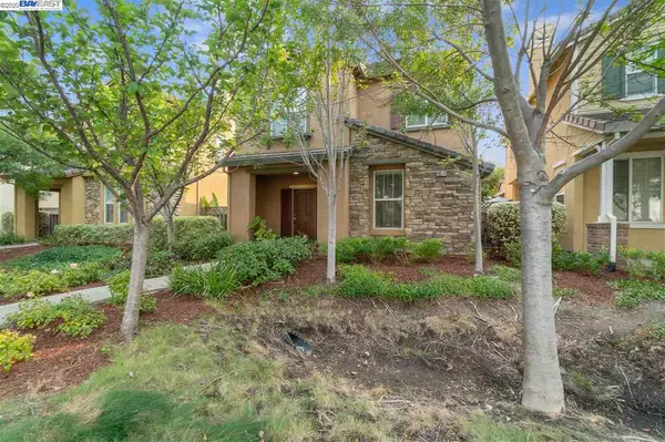 28574 Starboard Ln, Hayward, CA 94545