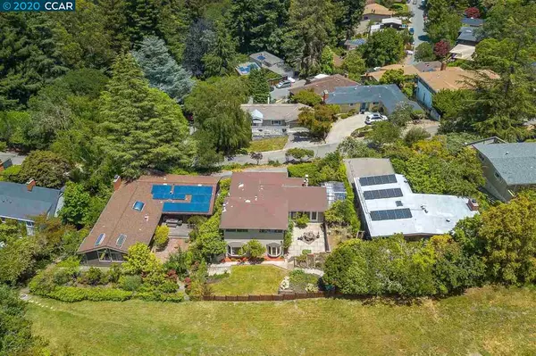 1104 Woodside Rd, Berkeley, CA 94708