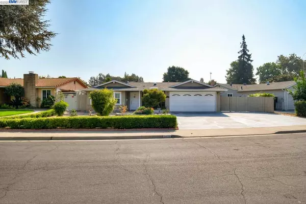 2438 Farrol Ave, Union City, CA 94587