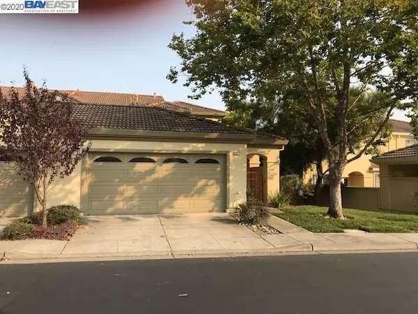 22024 E Lyndon Loop, Castro Valley, CA 94552