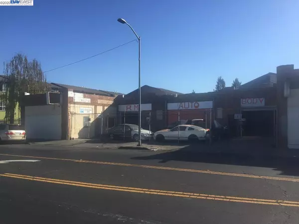 5521 Foothill Blvd, Oakland, CA 94605