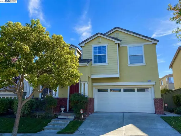 512 Laurelwood Dr, Hercules, CA 94547