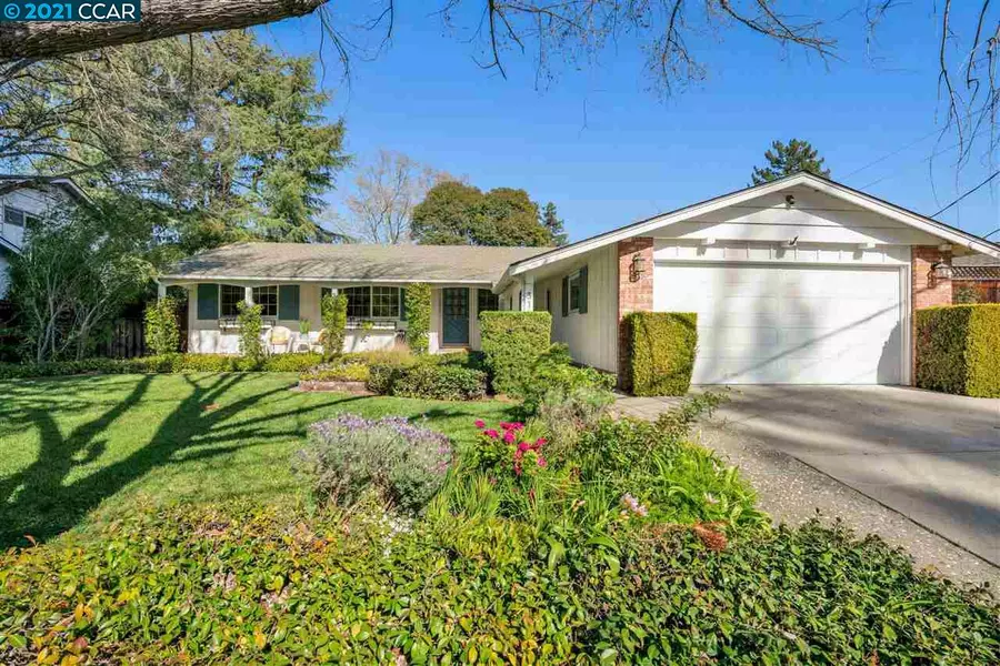 316 Dogwood Dr, Walnut Creek, CA 94598