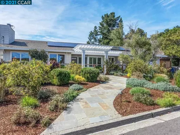 Orinda, CA 94563,10 Beaconsfield Ct