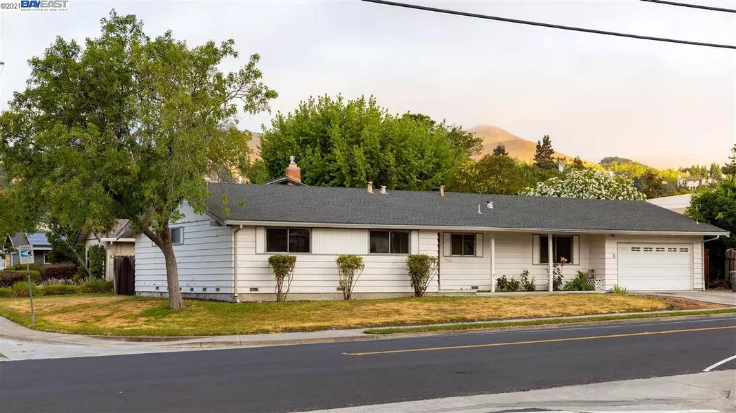 7824 Peppertree Road, Dublin, CA 94568