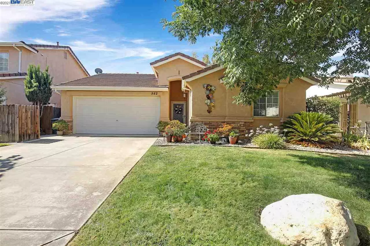 Tracy, CA 95376,982 Vernon Berry Lane