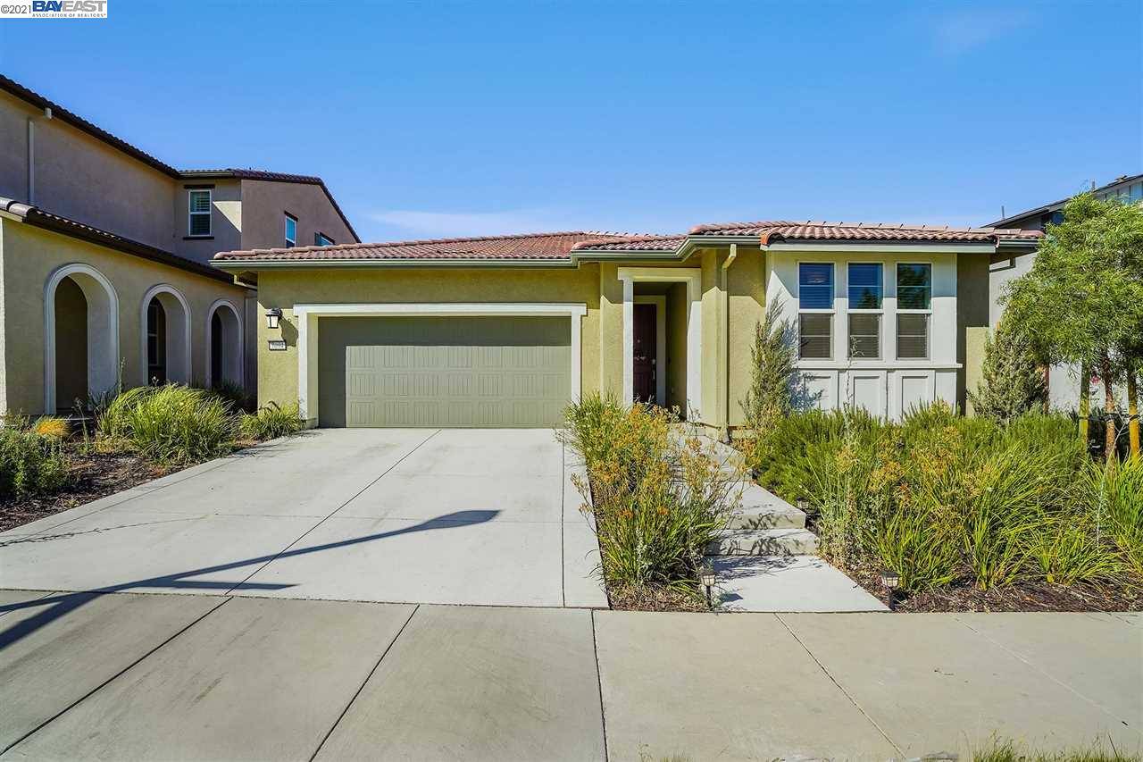 7094 Sacramento Dr, Tracy, CA 95377