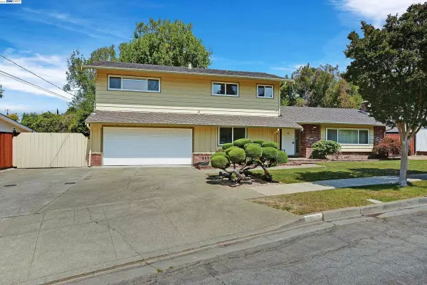 Hayward, CA 94542,1022 Redstone Place