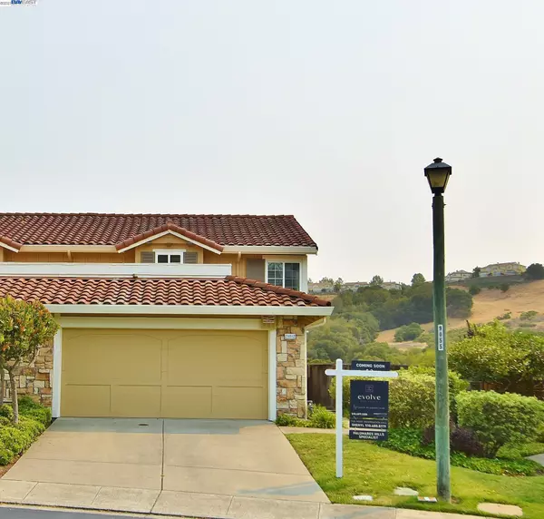 Castro Valley, CA 94552,21012 Greenwood Cir