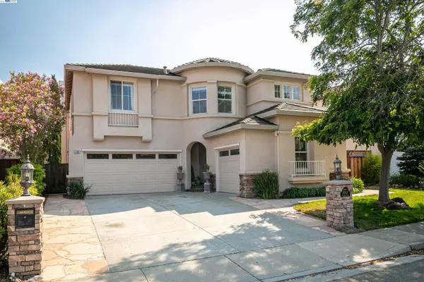 7787 Coolidge Ct, Castro Valley, CA 94552