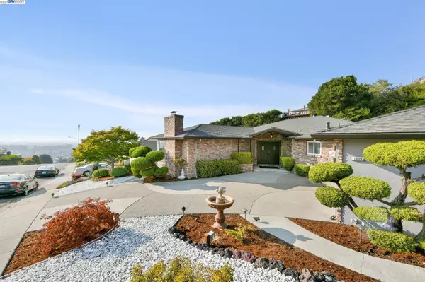 San Leandro, CA 94577,1634 Scenicview Dr