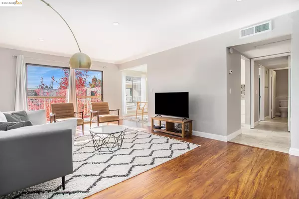 440 N Civic Dr #507, Walnut Creek, CA 94596