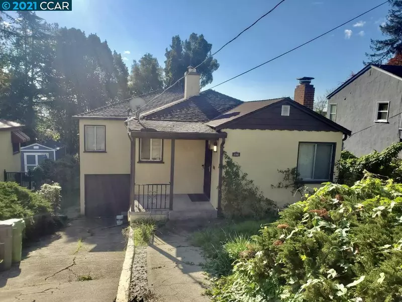 2702 99th Ave, Oakland, CA 94605