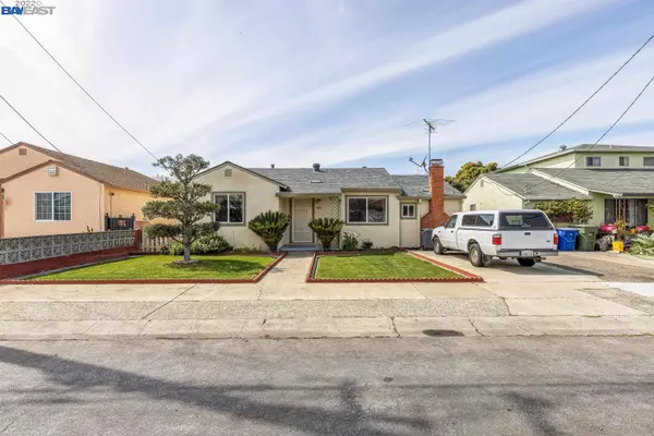 1037 Donovan Dr, San Leandro, CA 94577