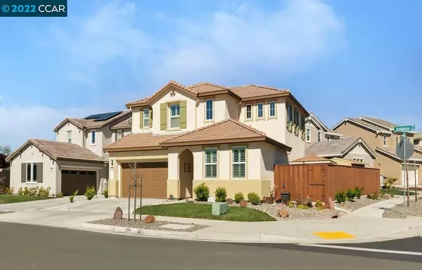 1396 Jamboree Dr, Fairfield, CA 94533