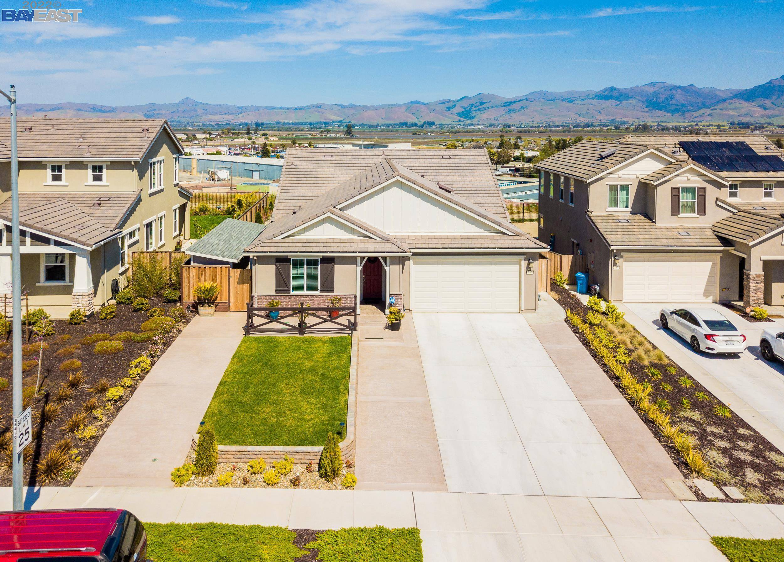195 Tanoak St, Hollister, CA 95023