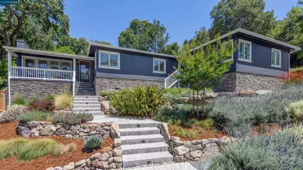 57 Bobolink Rd, Orinda, CA 94563