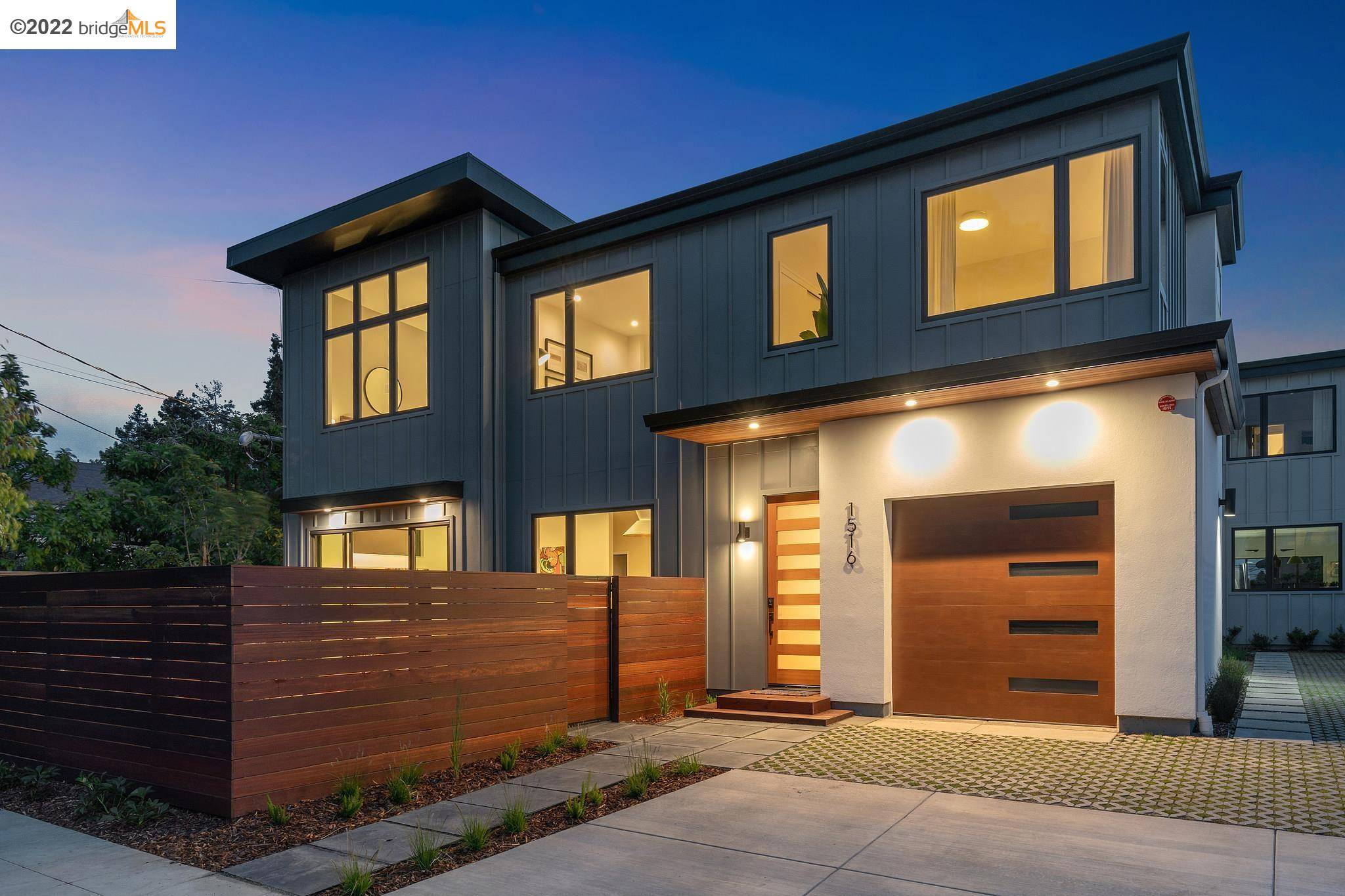 1516 Carleton St, Berkeley, CA 94703