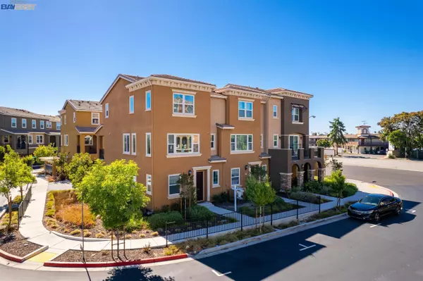 5668 Coffeeberry Rd, Newark, CA 94560