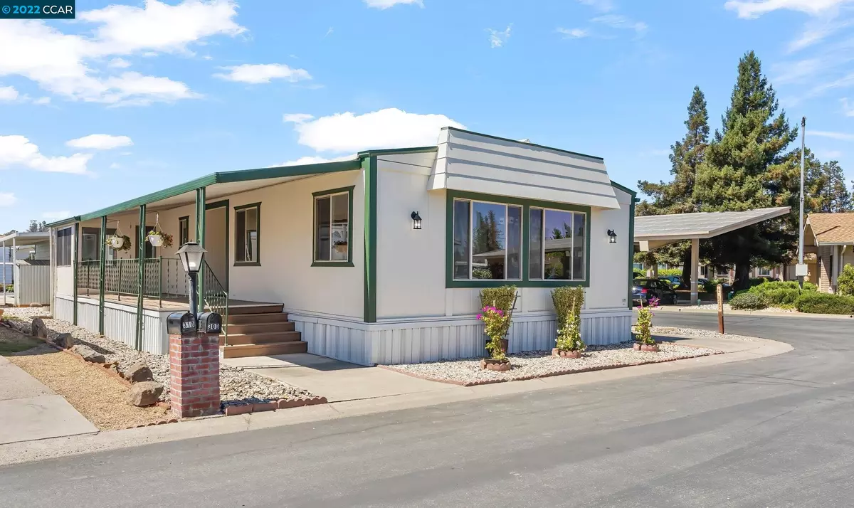 Pacheco, CA 94553,300 Calle Molino #105