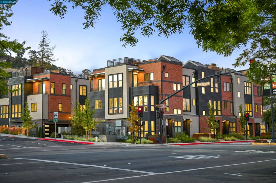 922 Brown Ave, Lafayette, CA 94549