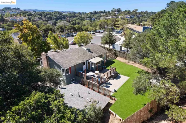 2814 Ponce Ave, Belmont, CA 94002