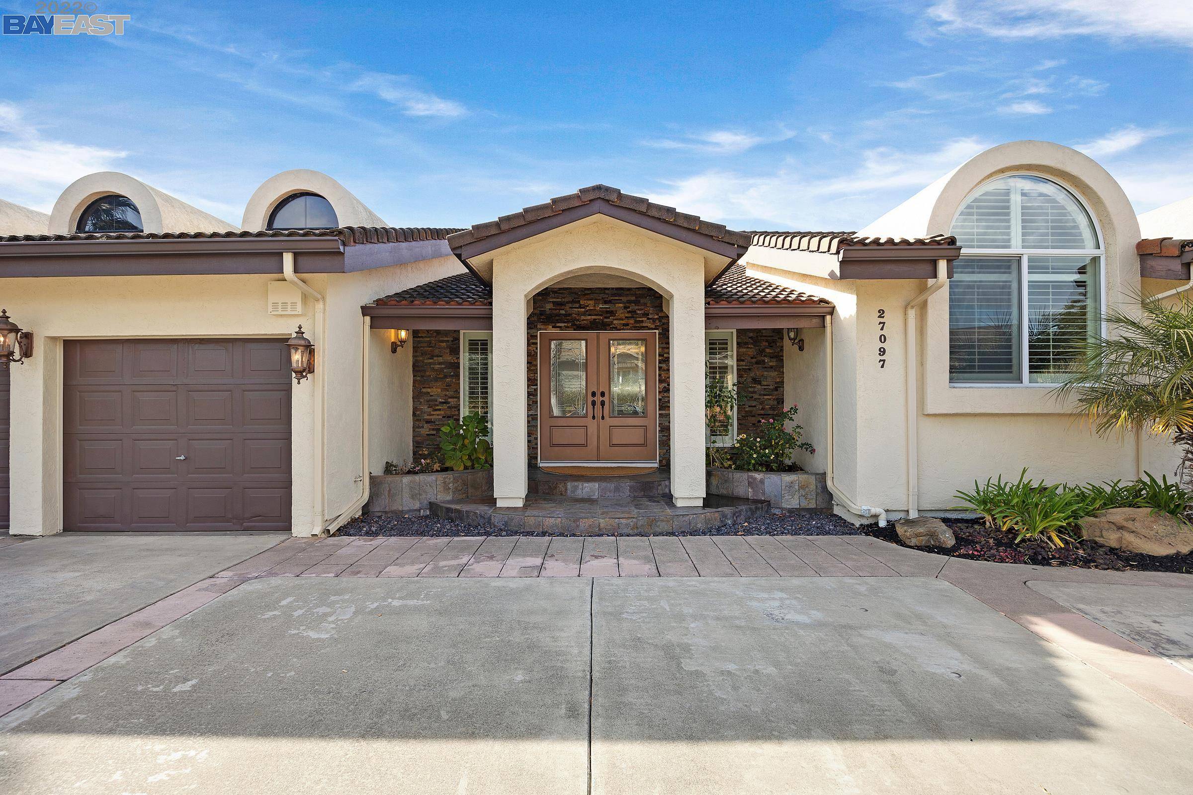 27097 Greenhaven Rd, Hayward, CA 94542