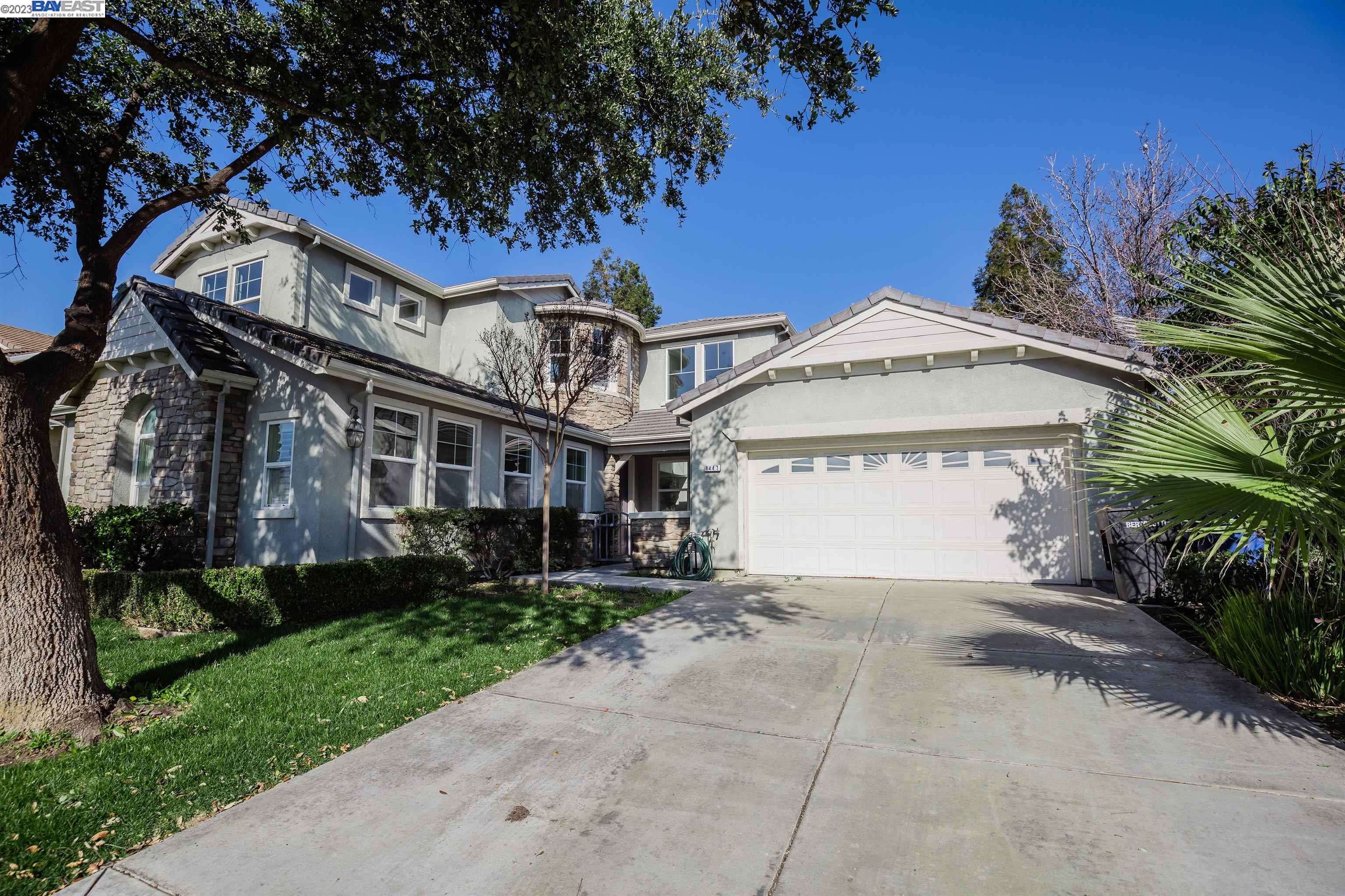 1447 Horizon Ln, Patterson, CA 95363